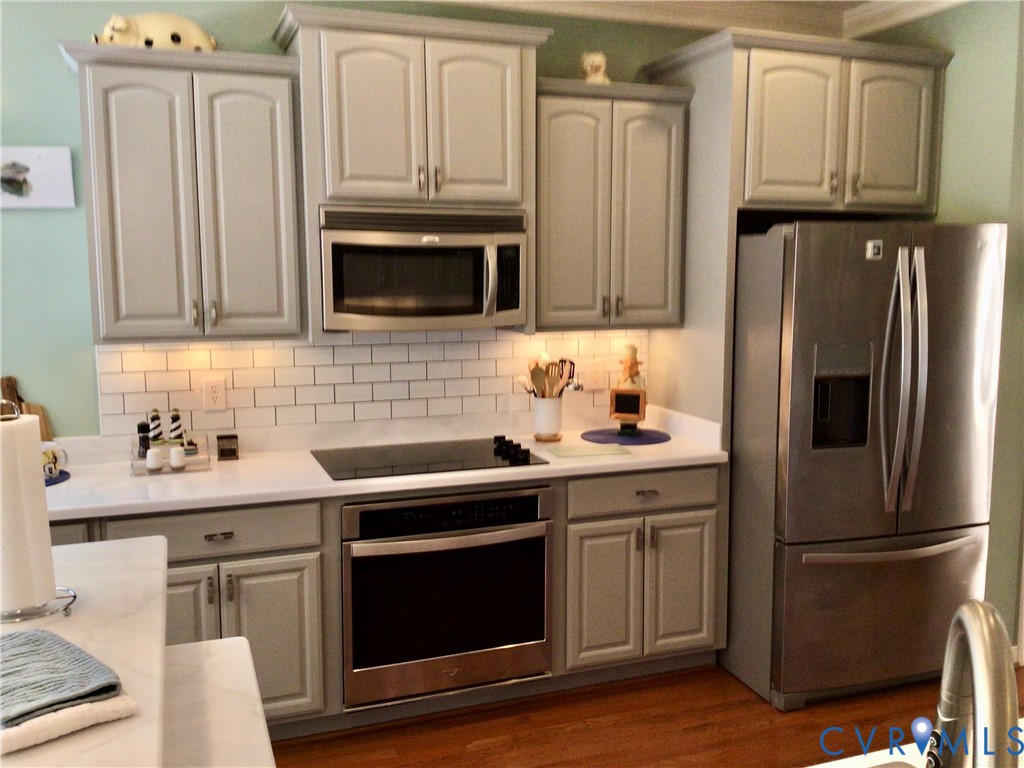 11283 Winding River Road Providence Forge, VA 23140 - Photo 4 of 40 Beautifully updated Kitchen