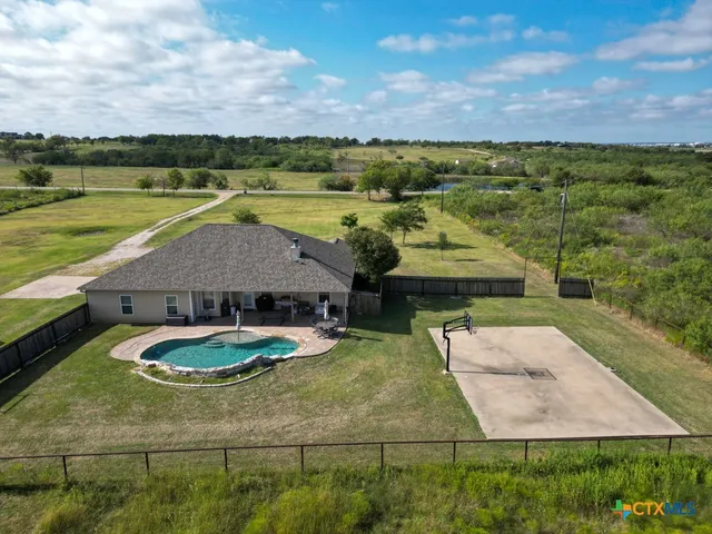 $610,000 | 5620 Cedar Creek Road, Temple, TX 76504