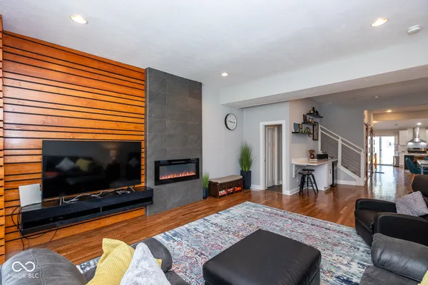 $399,000 | 1334 East Market Street, Indianapolis, IN 46202