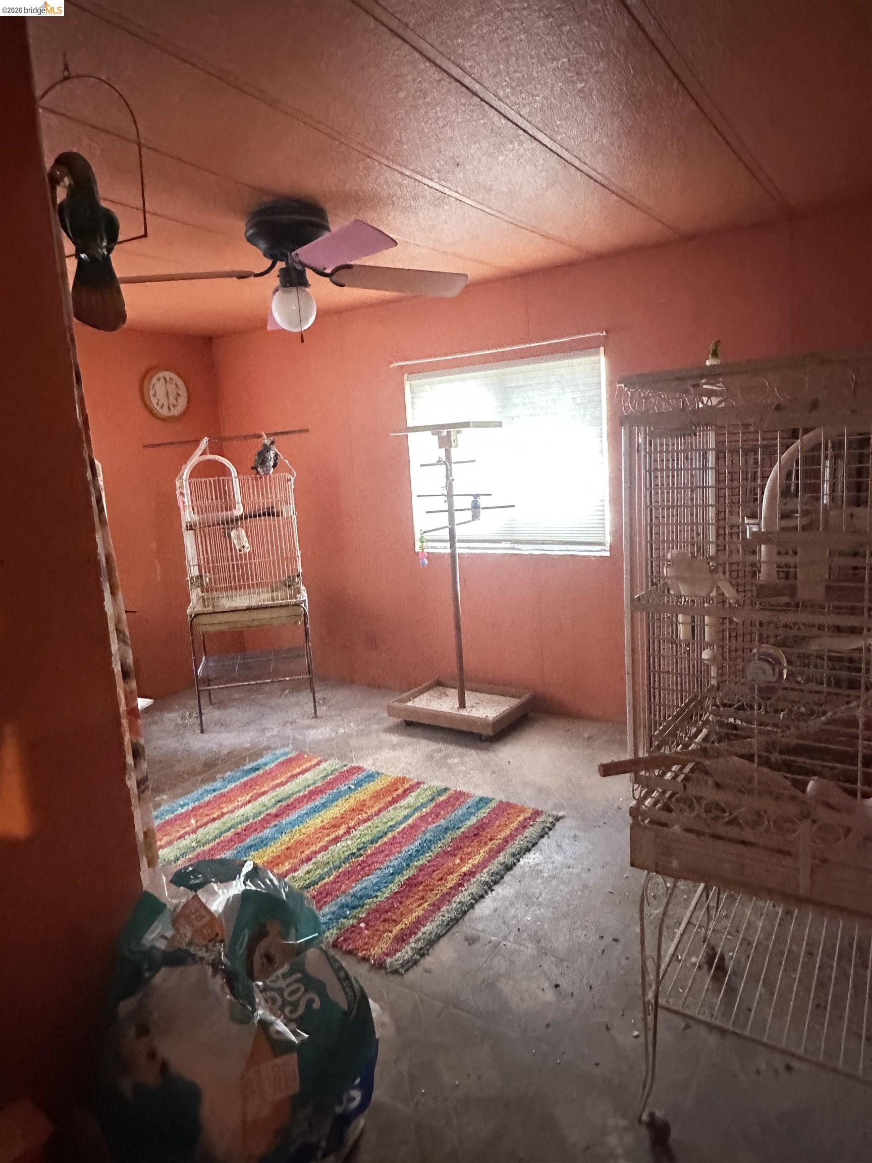 11761 Essen Lane Sonora, CA 95370 - Photo 16 of 20 a room with musical instruments