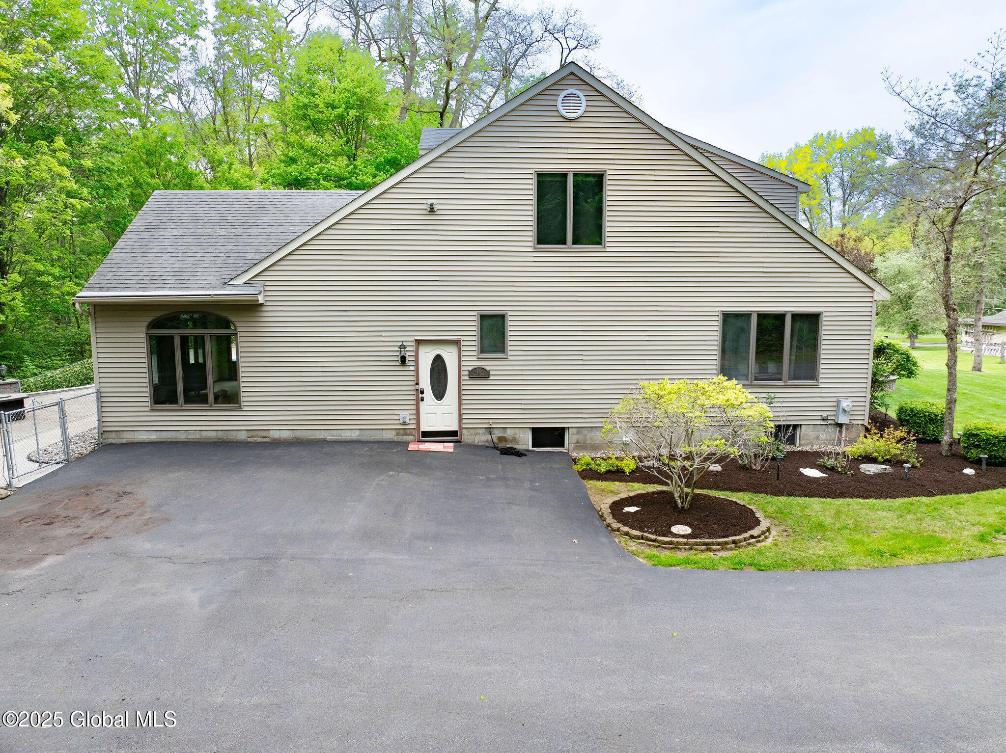 44 Couse Lane Bethlehem, NY 12159 - Photo 43 of 47 40