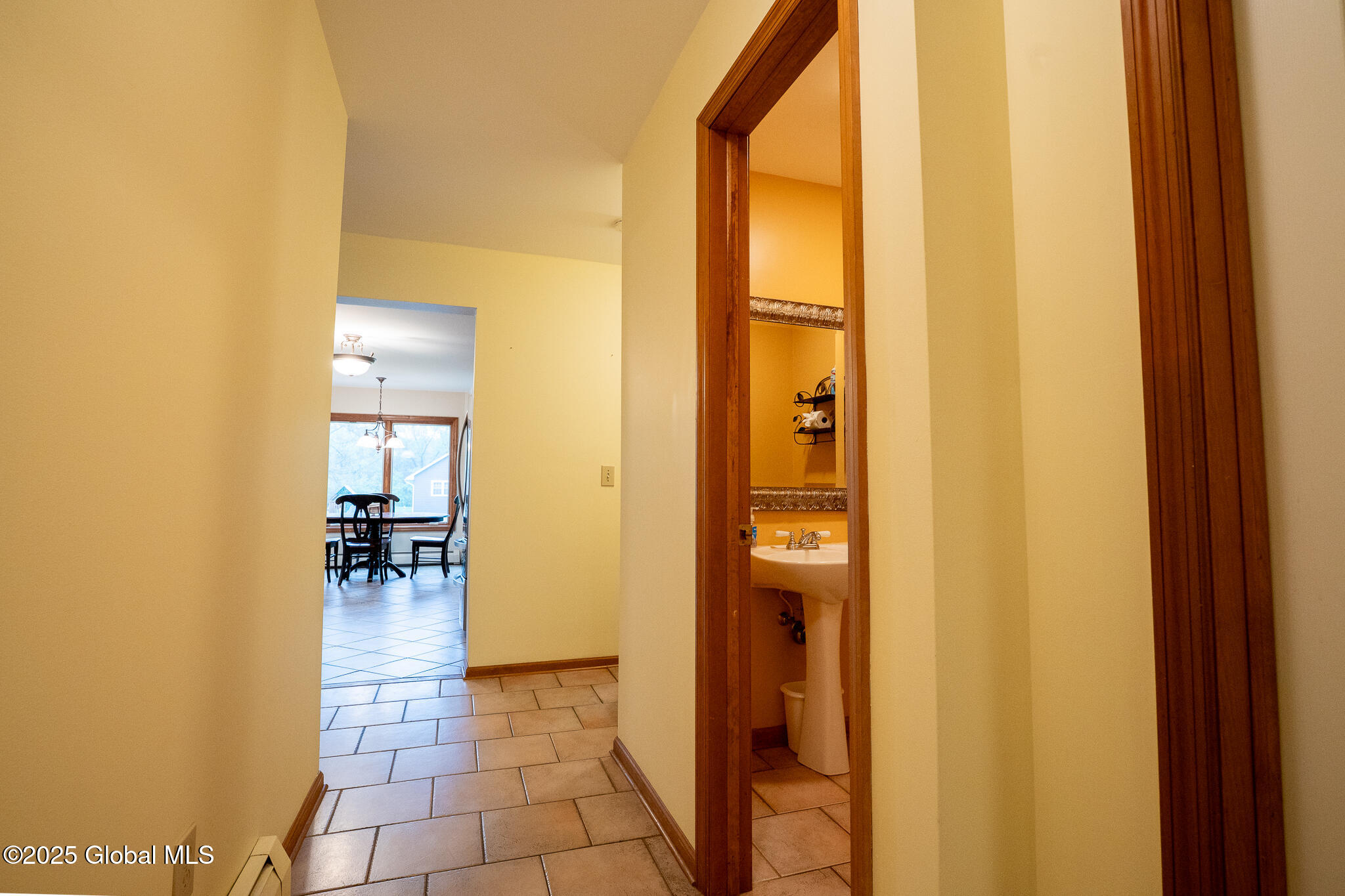 44 Couse Lane Bethlehem, NY 12159 - Photo 6 of 47 5