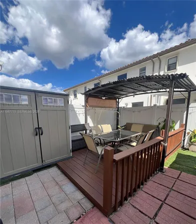 $3,000 | 8925 West 35th Court, Unit 8925, Hialeah, FL 33018