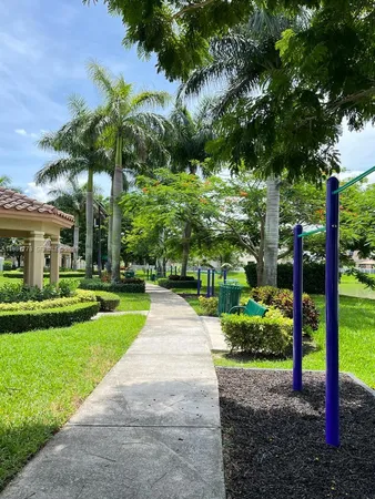 $3,000 | 8925 West 35th Court, Unit 8925, Hialeah, FL 33018