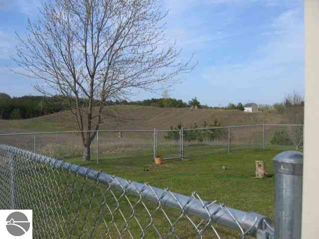 6052 Boone Road Traverse City, MI 49685 - Photo 16 of 17 1740542-15.JPG