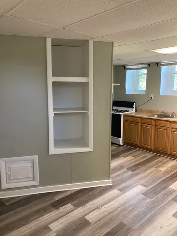 $1,050 | 604 Rock Street, Unit 2, Fall River, MA 02720