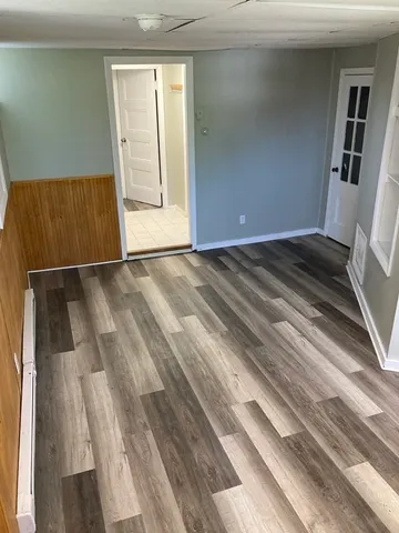 $1,050 | 604 Rock Street, Unit 2, Fall River, MA 02720