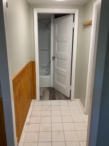 $1,050 | 604 Rock Street, Unit 2, Fall River, MA 02720