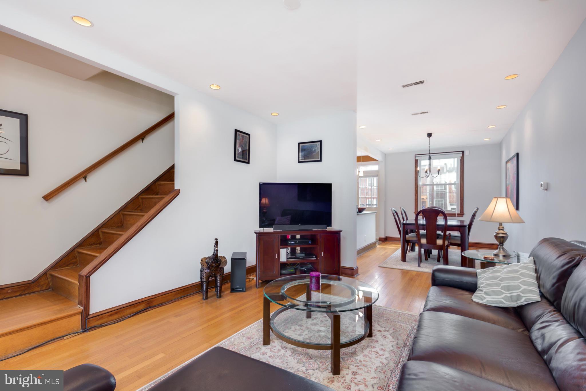 2235 39th Place Northwest Washington, DC 20007 - Photo 4 of 23 Living Room