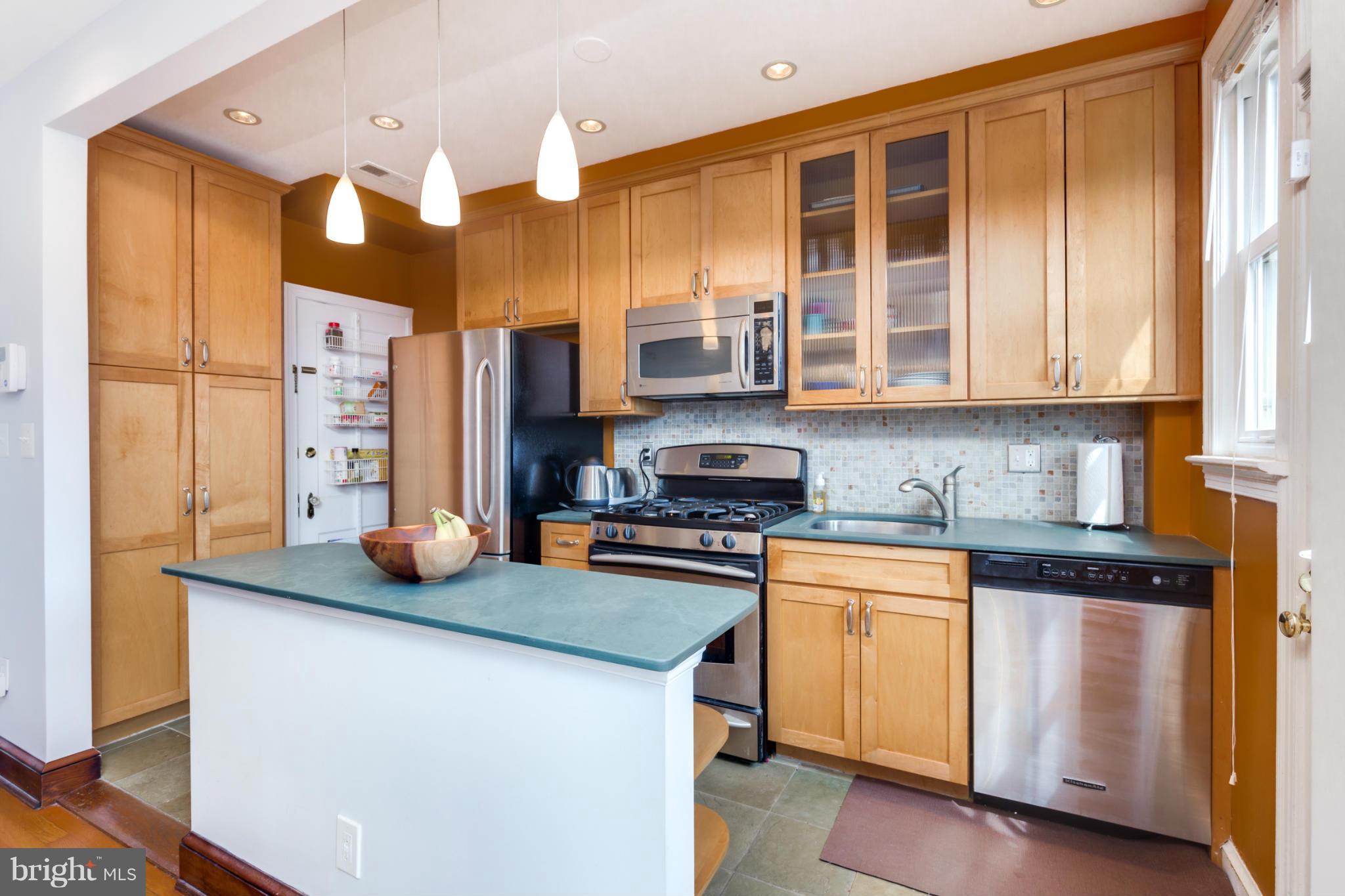 2235 39th Place Northwest Washington, DC 20007 - Photo 7 of 23 Kitchen