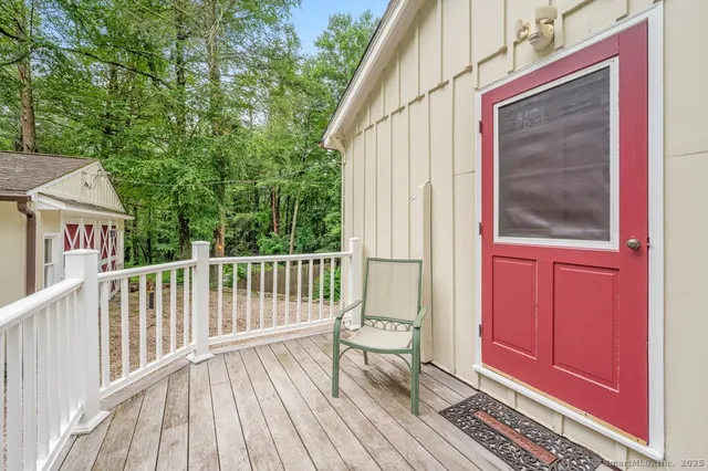 a view of deck with a flat screen tv and deck