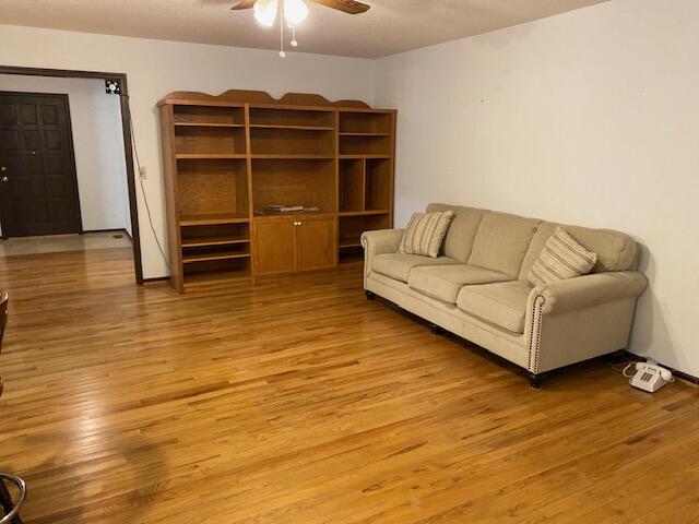 143 Brick Road Walterboro, SC 29488 - Photo 15 of 34 IMG_2858