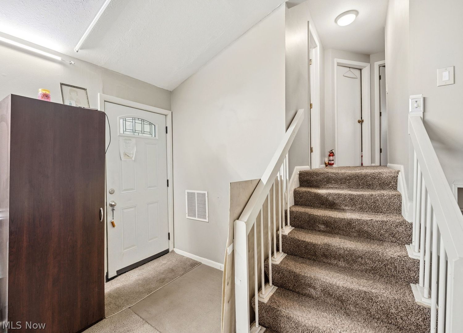 27705 White Road Wickliffe, OH 44092 - Photo 12 of 30