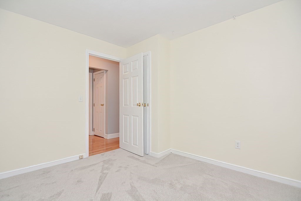 29 Meadow Road Medway, MA 02053 - Photo 28 of 39 Gallery Image 28
