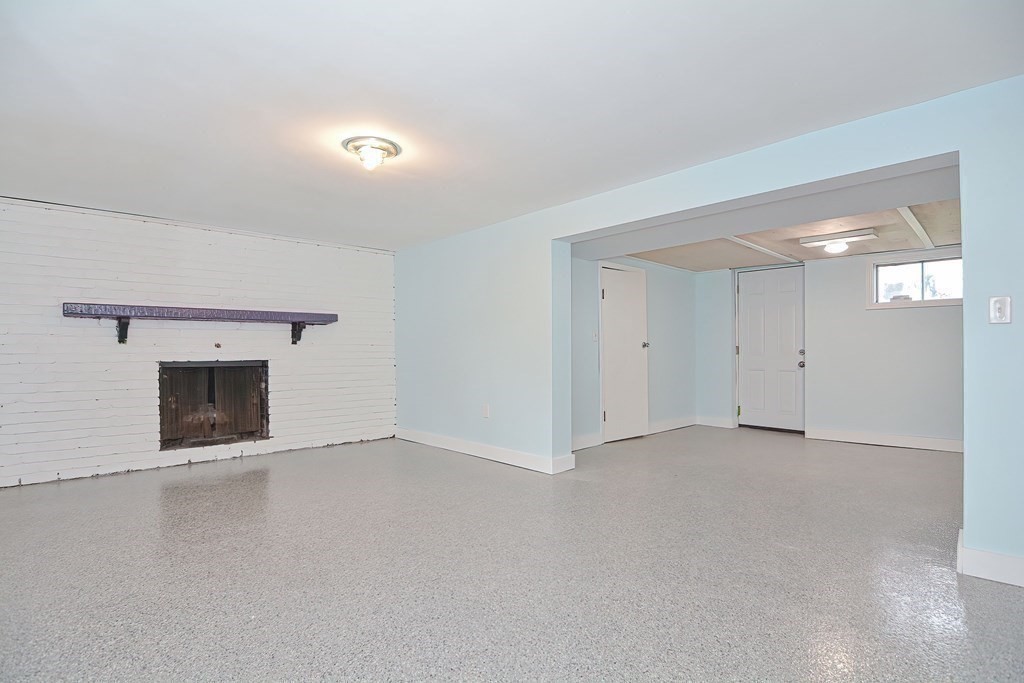 29 Meadow Road Medway, MA 02053 - Photo 30 of 39 Gallery Image 30