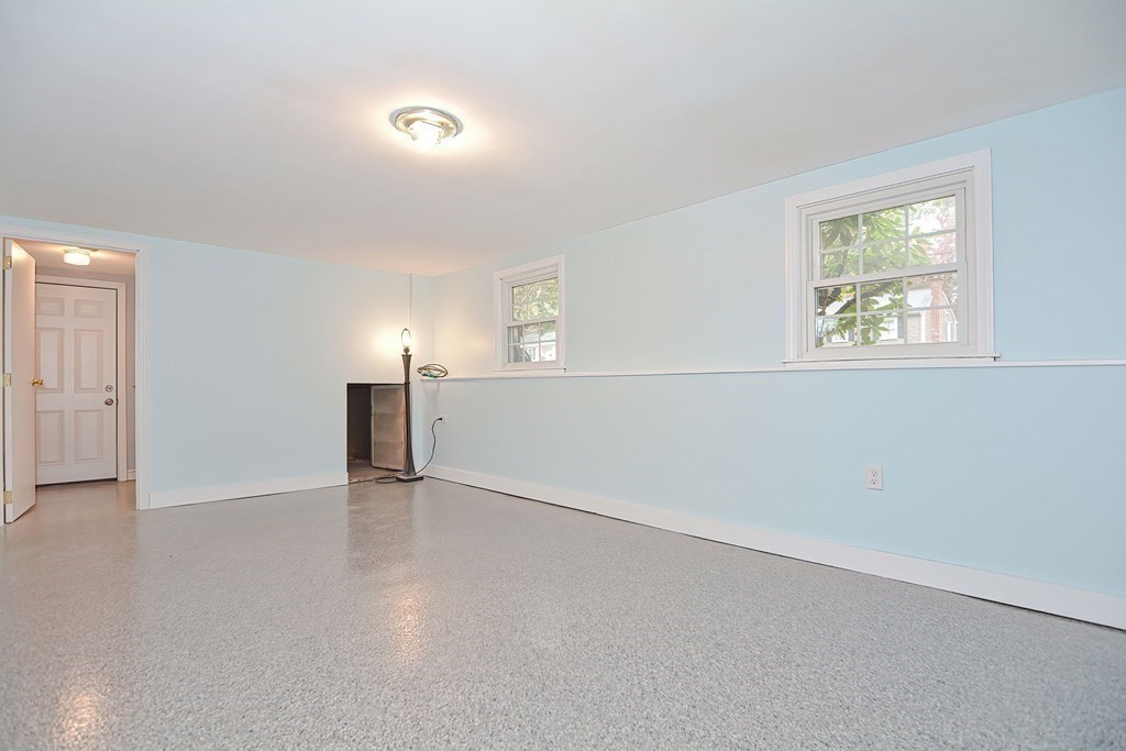 29 Meadow Road Medway, MA 02053 - Photo 31 of 39 Gallery Image 31