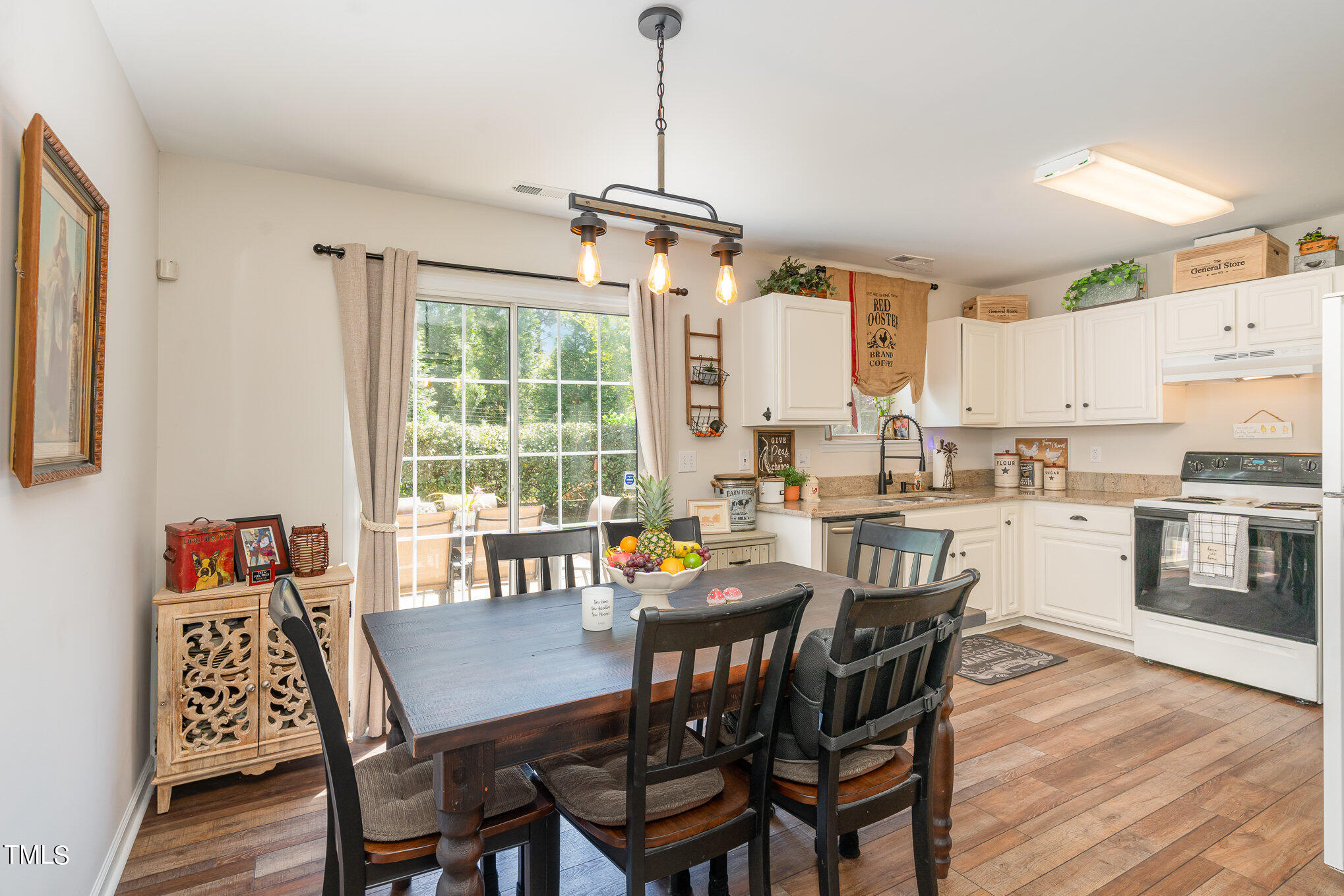 4623 Dolwick Drive Durham, NC 27713 - Photo 10 of 37 010_dsc00043-edit