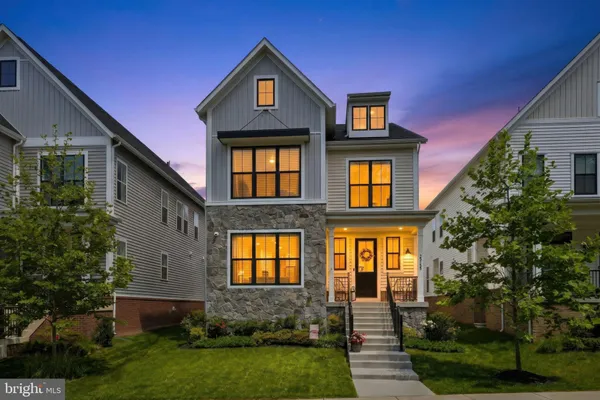$1,085,000 | 23135 Glenwood Hts Circle, Brambleton, VA 20148