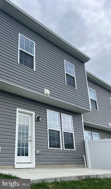 115 Clifton Manor Falling Waters, WV 25419 - Photo 28 of 29 a front view of a house