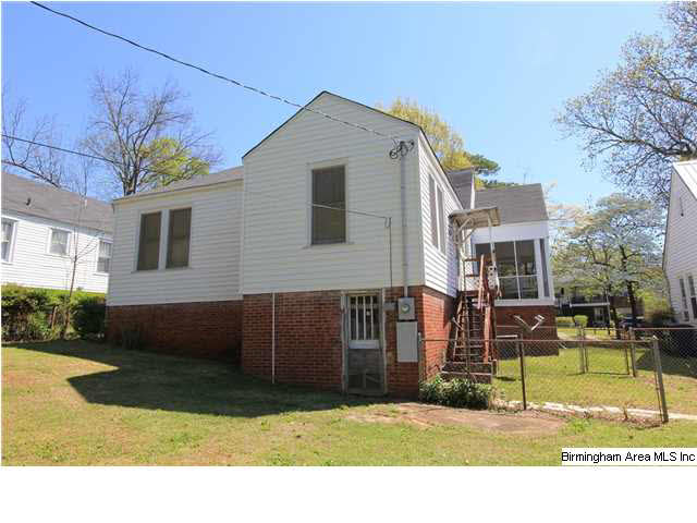 504 Goodwin Avenue Anniston, AL 36207 - Photo 7 of 27