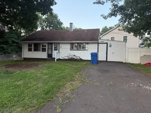 $2,700 | 1211 Stelton Road, Piscataway, NJ 08854