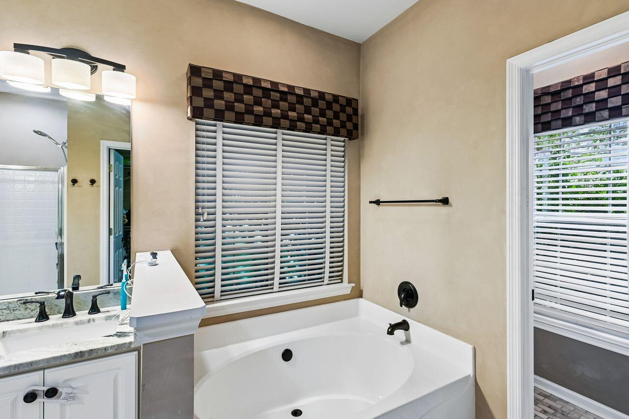 2012 Andover Way Mount Pleasant, SC 29466 - Photo 26 of 43 27-Primary_Bath