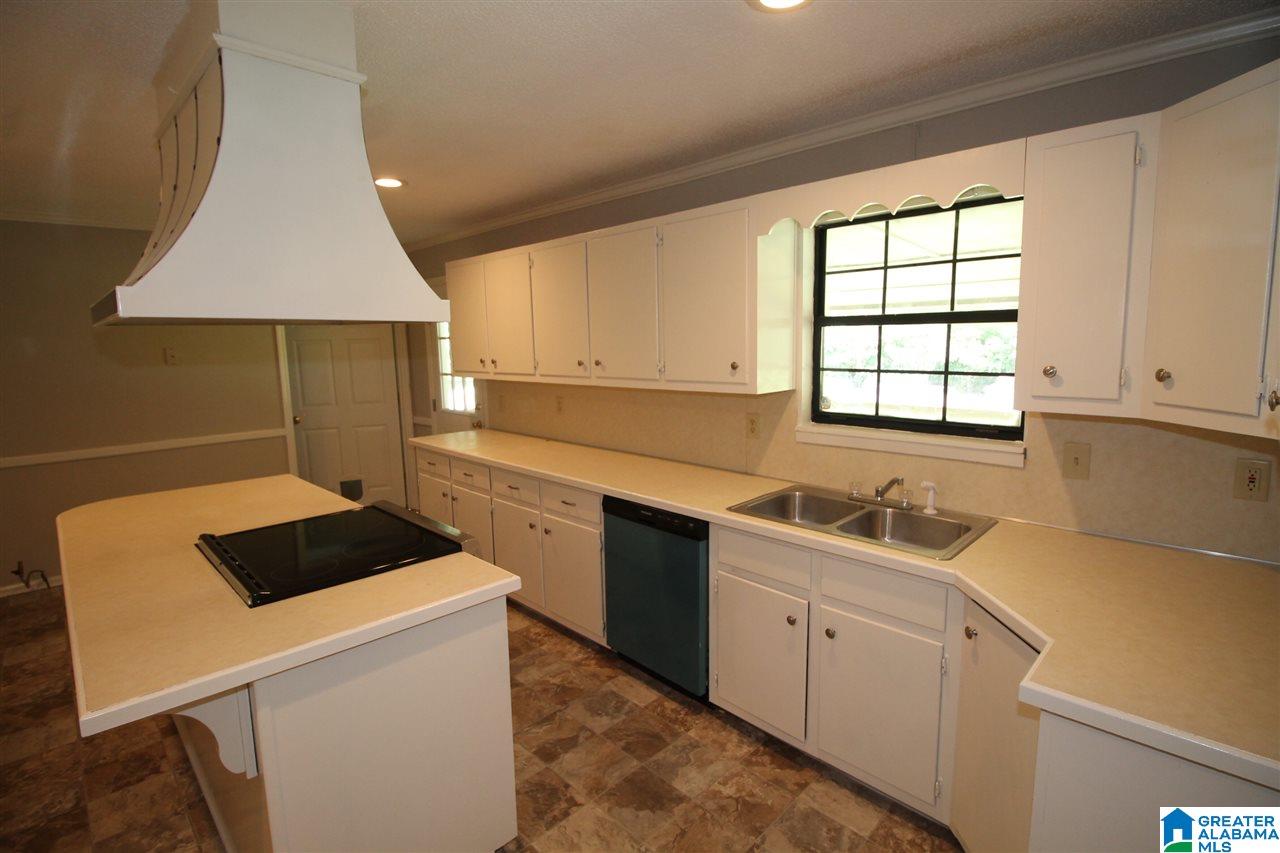 84 Jett Road Warrior, AL 35180 - Photo 5 of 19