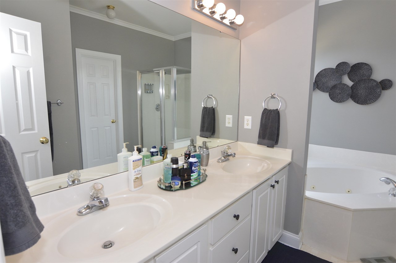 7004 Field Hill Road Raleigh, NC 27603 - Photo 18 of 30 Photo 18