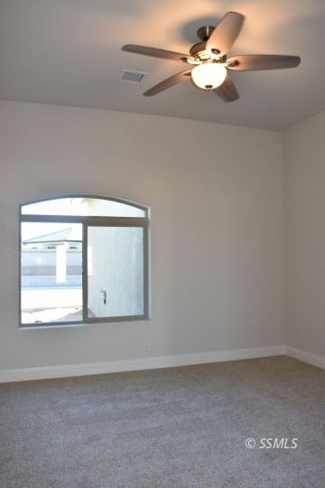 160 Rainshadow Court Ridgecrest, CA 93555 - Photo 11 of 34 Gallery Image 11