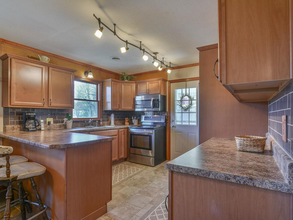 573 Jobe Road Elizabethton, TN 37643 - Photo 11 of 33 Photo 11