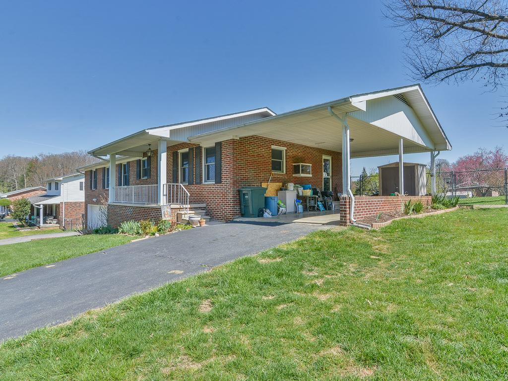 573 Jobe Road Elizabethton, TN 37643 - Photo 2 of 33 Photo 2