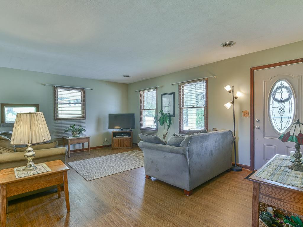 573 Jobe Road Elizabethton, TN 37643 - Photo 5 of 33 Photo 5