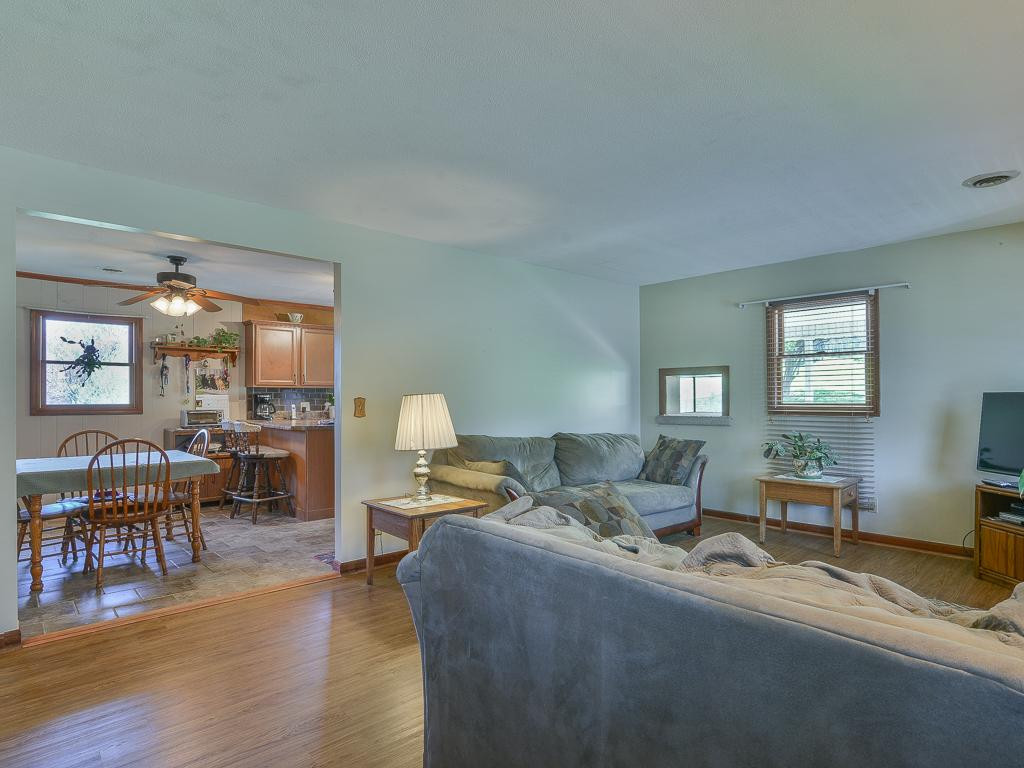 573 Jobe Road Elizabethton, TN 37643 - Photo 7 of 33 Photo 7