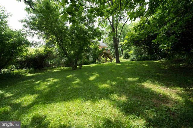 618 Warren Road Cockeysville, MD 21030 - Photo 24 of 29 PRIVATE SETTING ON 1.75 ACRE LOT