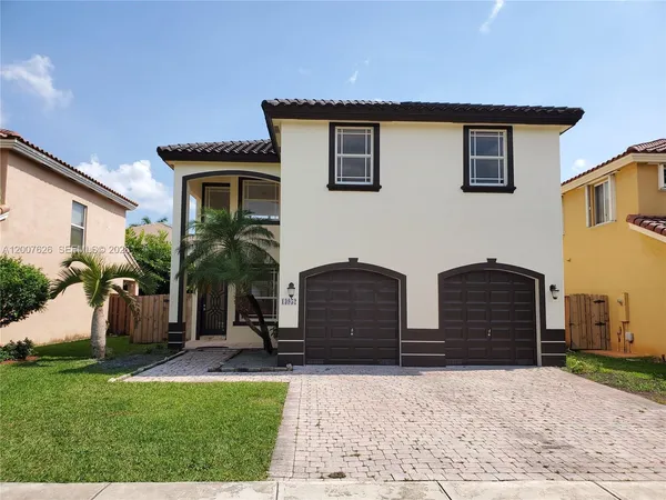$3,450 | 13952 Southwest 153rd Terrace, Miami, FL 33177
