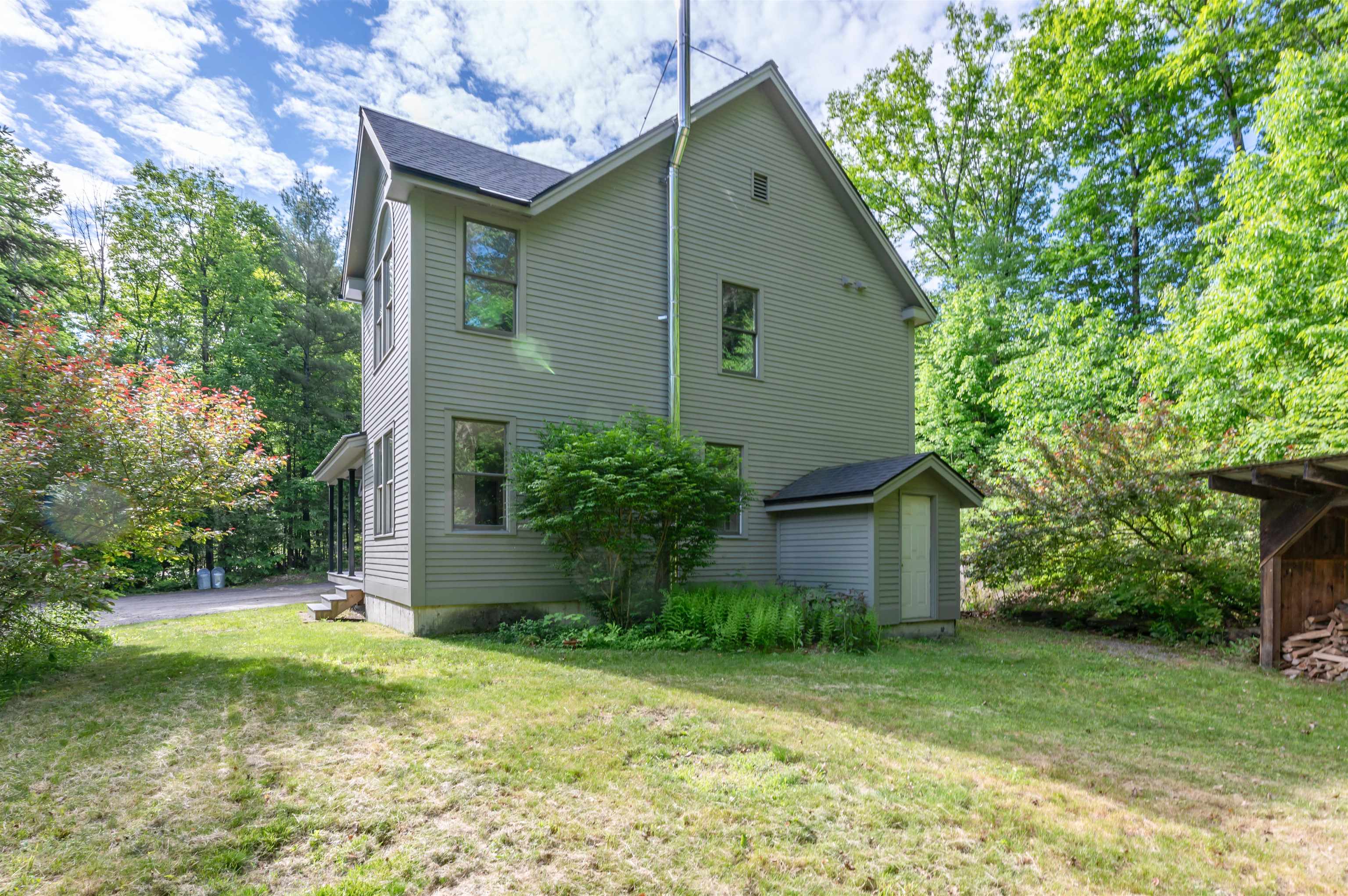 1577 River Road Weare, NH 03281 - Photo 2 of 59