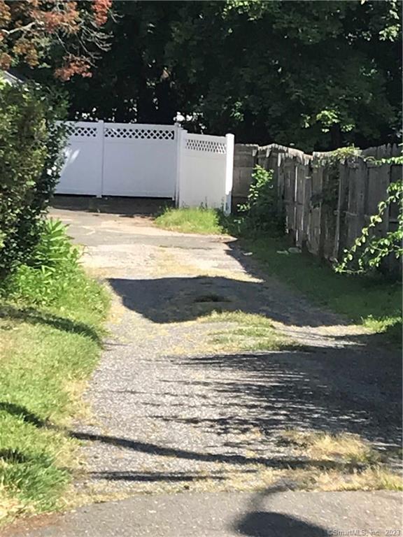 42 Weed Hill Avenue Stamford, CT 06907 - Photo 22 of 26 a view of a backyard