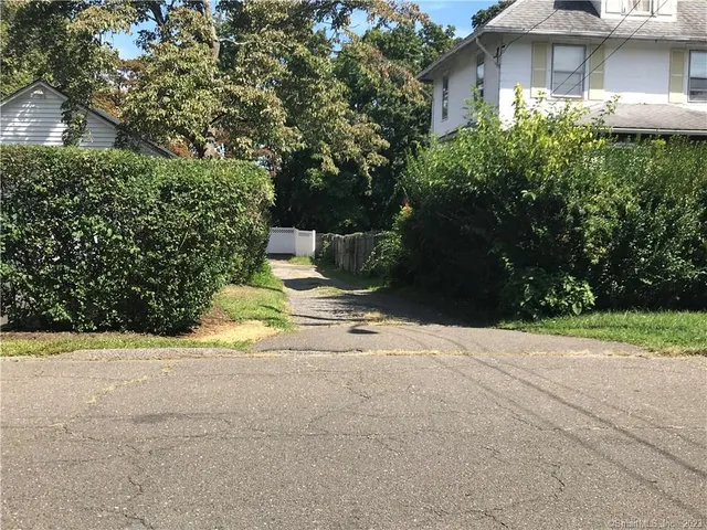 $4,200 | 42 Weed Hill Avenue, Stamford, CT 06907