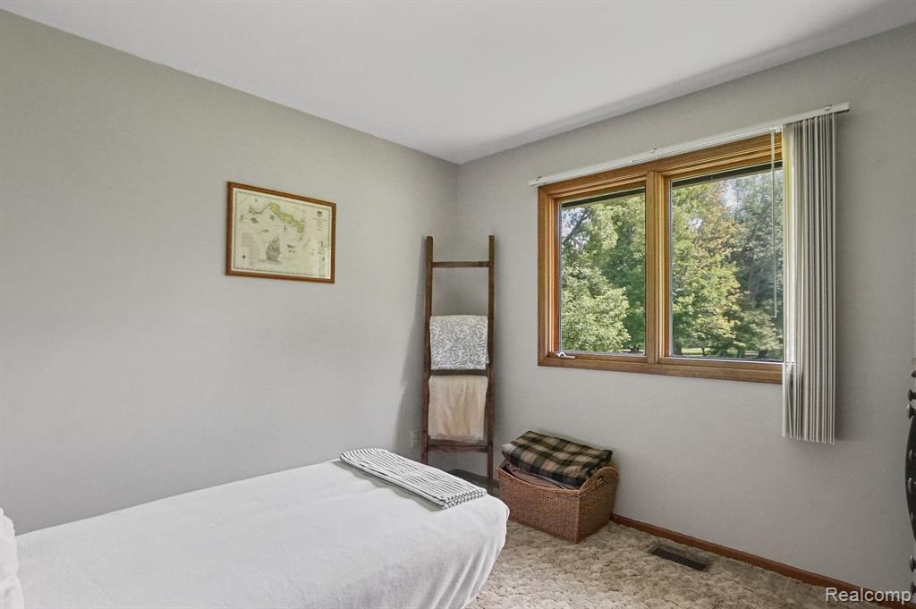 6269 Mabley Hill Road Fenton, MI 48430 - Photo 19 of 56