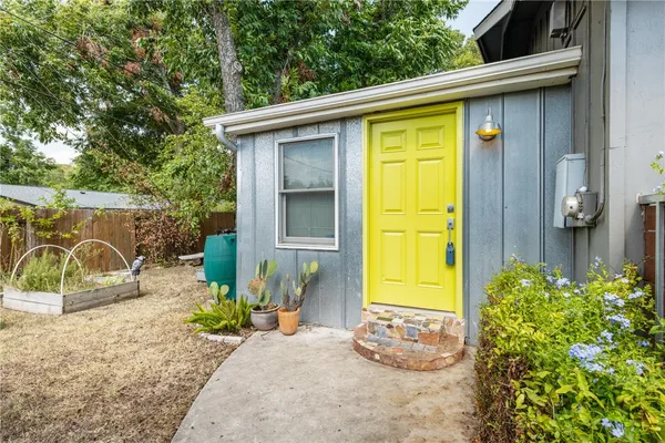 $1,550 | 5500 Westminster Drive, Unit B, Austin, TX 78723