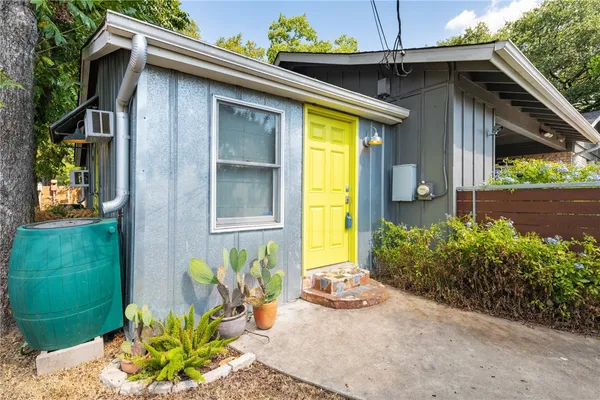 $1,550 | 5500 Westminster Drive, Unit B, Austin, TX 78723