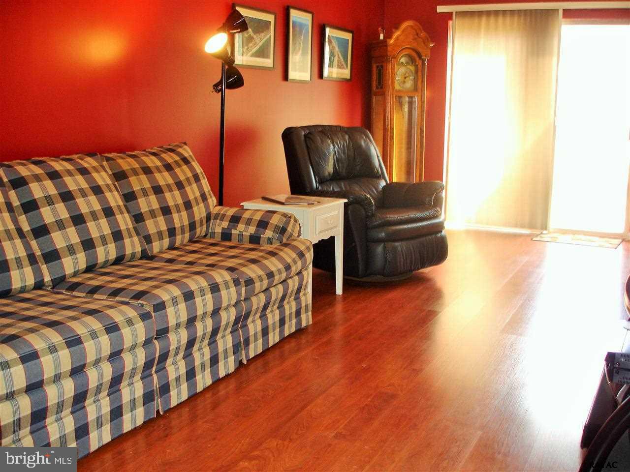 127 Pointe Ridge Drive York, PA 17402 - Photo 5 of 22 Gallery Image 5