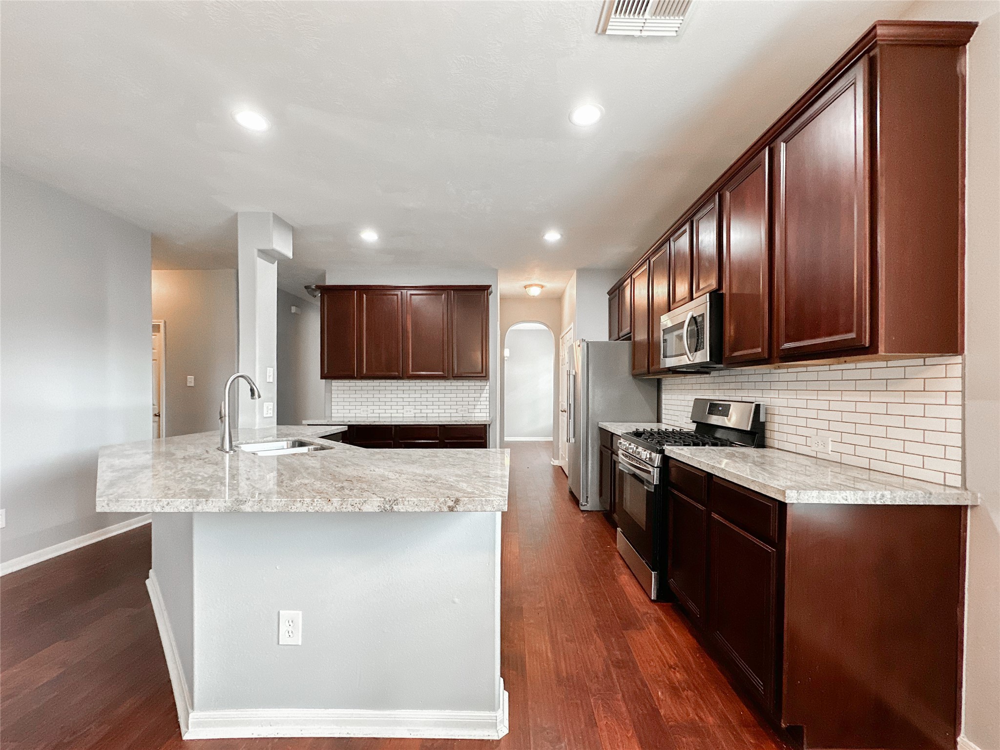 6810 Summer Bridge Lane Spring, TX 77379 - Photo 10 of 42