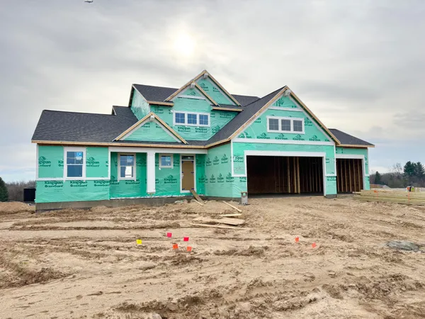 $699,900 | 7082 Kettle Dale Avenue Southeast, Alto, MI 49302