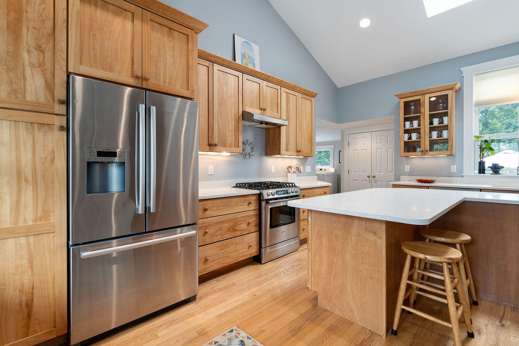 14 Whitney Road Falmouth, ME 04105 - Photo 6 of 51 008_14whitneyrdfalmouth-10