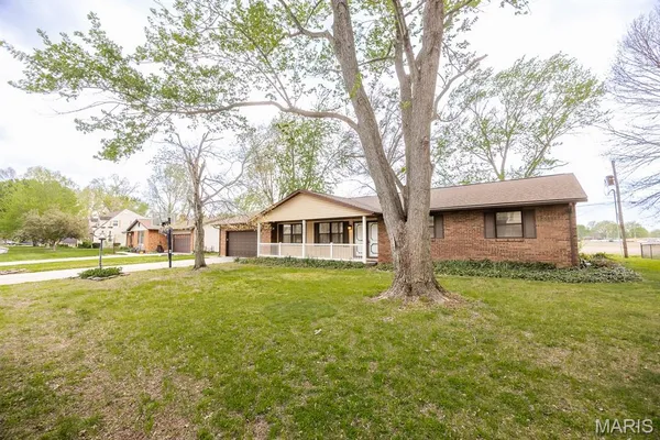 $285,000 | 717 Knipp Drive, Mascoutah, IL 62258
