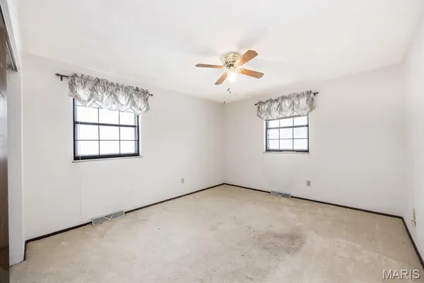 $285,000 | 717 Knipp Drive, Mascoutah, IL 62258