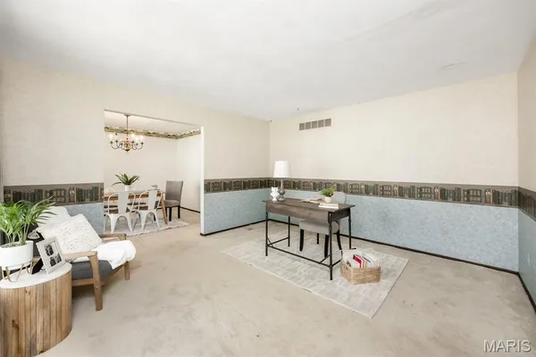 $285,000 | 717 Knipp Drive, Mascoutah, IL 62258