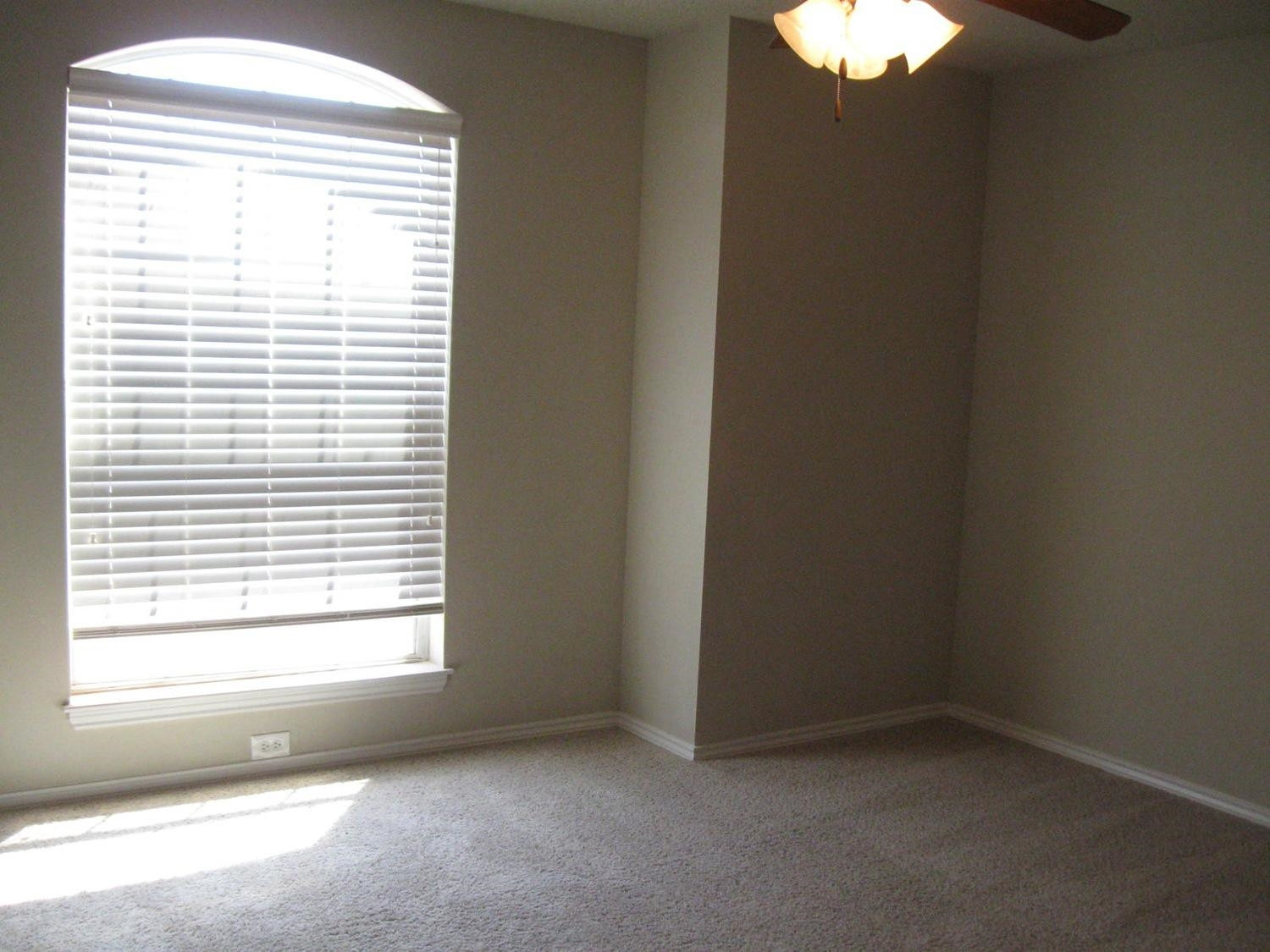 2102 Main Street, Unit 4 Lubbock, TX 79401 - Photo 6 of 10 Photo 6