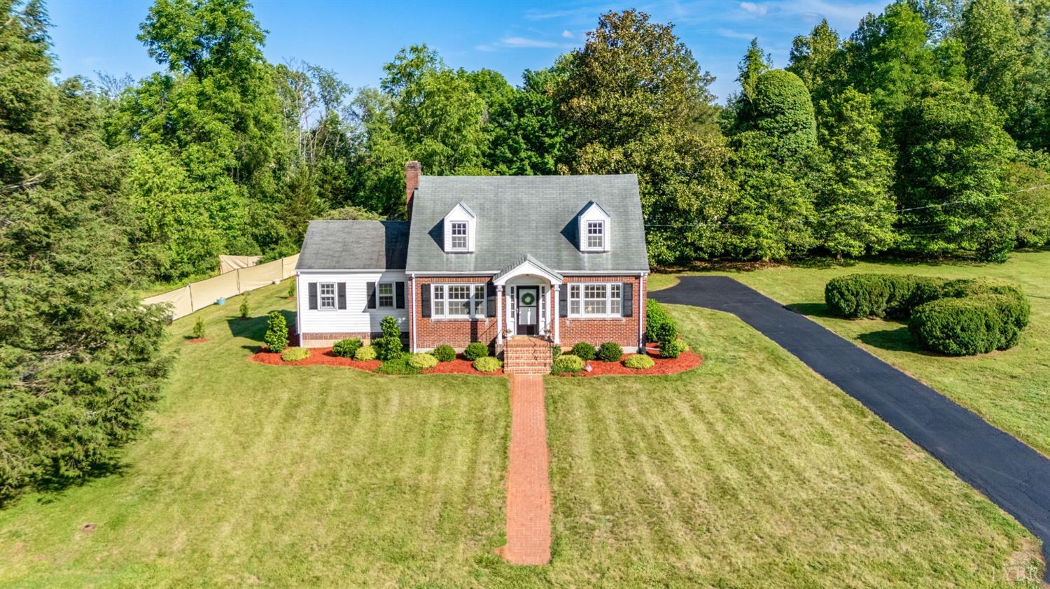 228 Hanger Road Amherst, VA 24521 - Photo 1 of 65